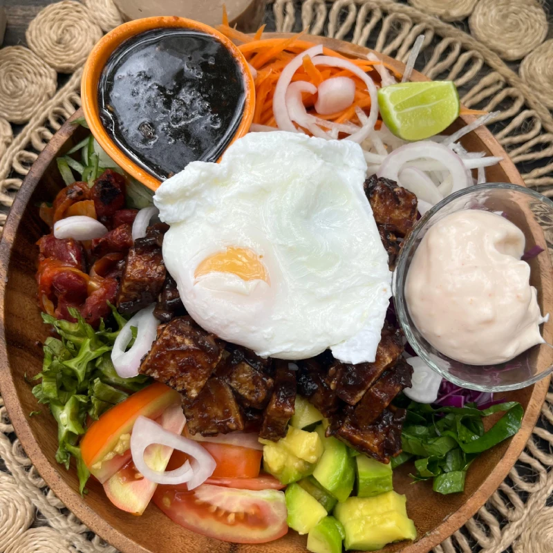 vegetable bowl with poched egg